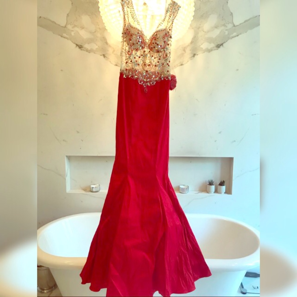 Mermaid evening gown -red